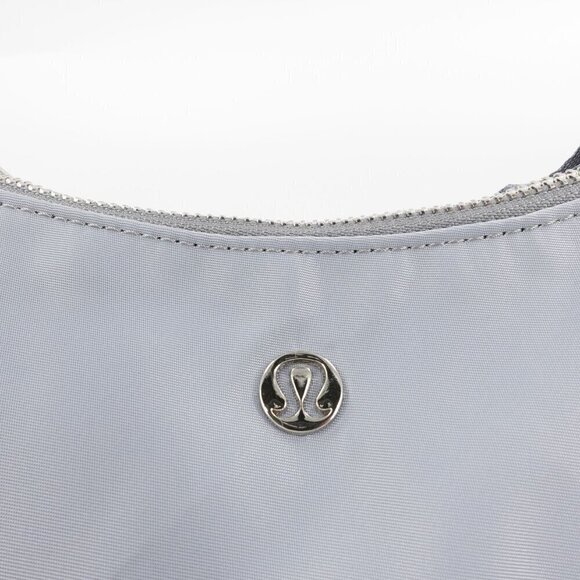Lululemon Mini Shoulder Bag 4L Silver Droplet OS - Picture 8 of 13